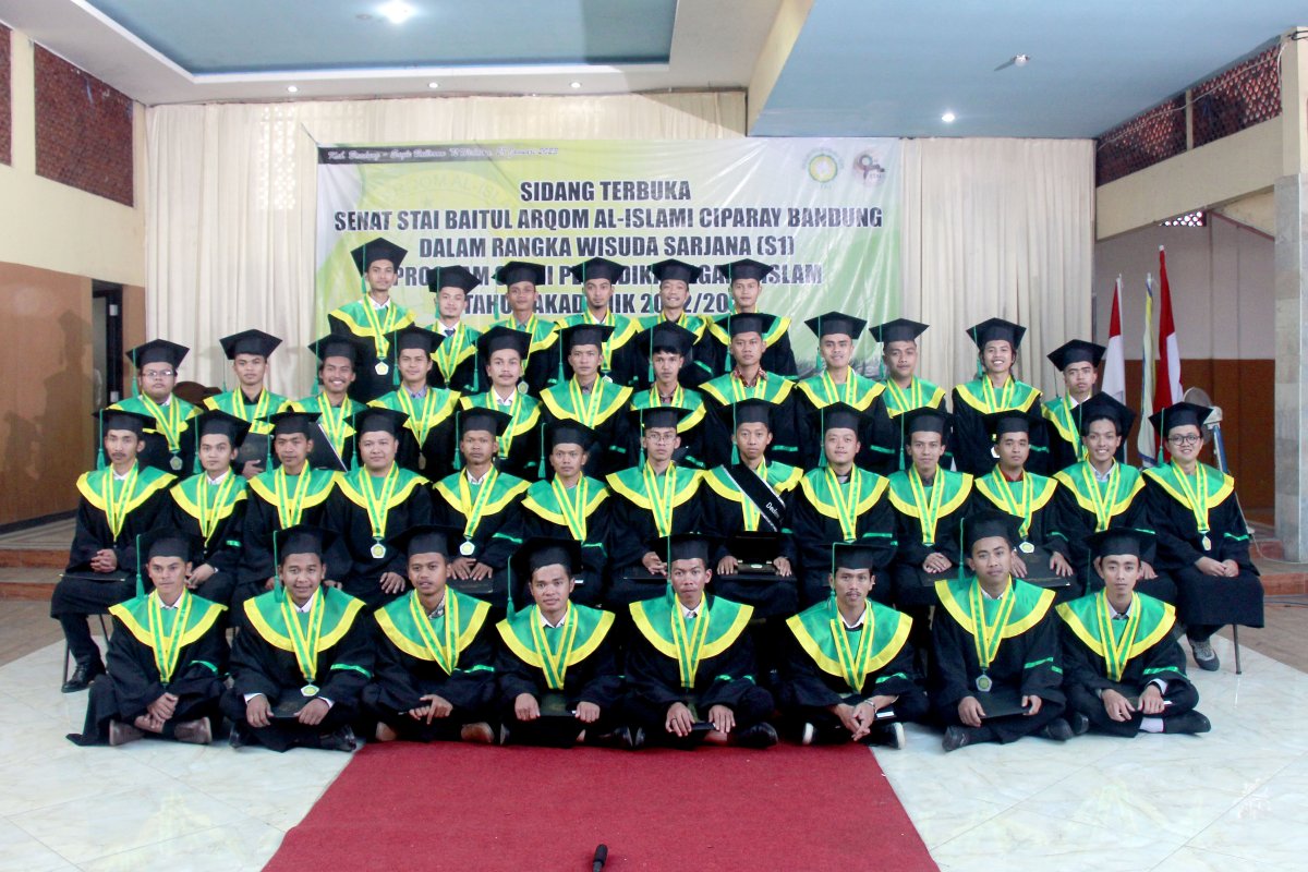 WISUDA STAI BAITUL ARQOM ANGKATAN IX 2022